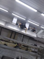 продаю оборудование для стирки ковров: Тазалык кызматы боюнча жарнама “Биз тазалайбыз — сиз эс алыңыз!” Эми