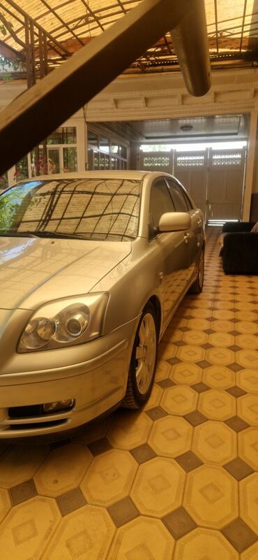 продажа киа соренто: Toyota Avensis: 2003 г., 2 л, Автомат, Бензин, Седан