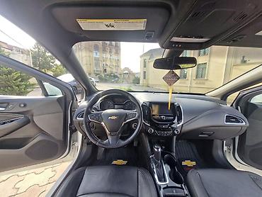 cruze led: Chevrolet Cruze Hatchback (ağ rəng) - Kuzov: 5 qapılı hatchback — 9