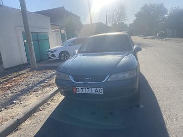 с4 моно: Toyota Avensis: 2001 г., 1.8 л, Автомат, Бензин, Седан — 4