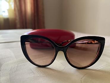 Eynəklər: Moschino markasinin gün eynəyi – cat-eye dizayn Chox az istifade — 2