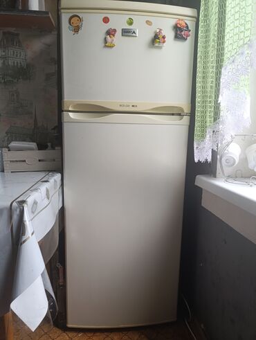 винтилятор ош: Муздаткыч Avest, Эки камералуу, De frost (тамчы)