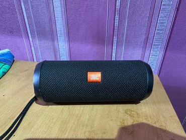 Аудиотехника: Jbl flip 3 оригинальный продукт, очень хорошее состояние, 1 год