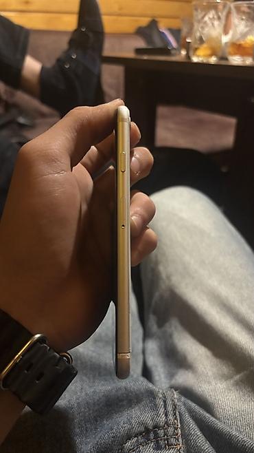 iphone se ekran: IPhone SE 2022, 64 GB, Ağ — 8
