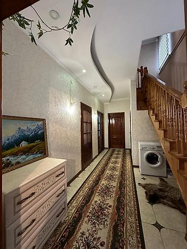 Продажа коттеджей и домов: Продаю 2х этаж дом в центре города с маленьким доходом построили at lalafo.kg — 4 Продажа коттеджей и домов: Продаю 2х этаж дом в центре города с маленьким доходом построили — 4