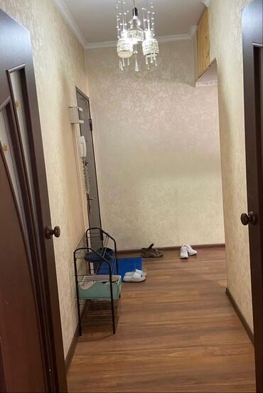 дешевые квартиры в оше: 1 бөлмө, 45 кв. м, 106-серия, 6 кабат, Косметикалык ремонт