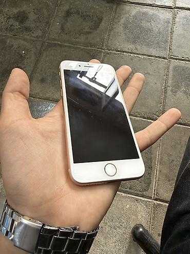 iphone 13 dubay qiymeti: IPhone 8, Qızılı, Qırıq, Barmaq izi — 3