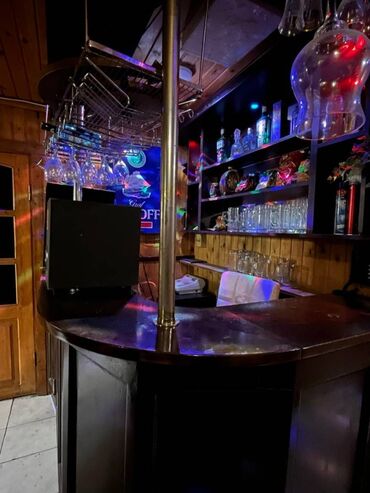 Kommersiya daşınmaz əmlakının satışı: Binəqədi rayonu, 9-cu Mikrorayonda, ümumi sahəsi 170 kv/m olan, yeni — 10