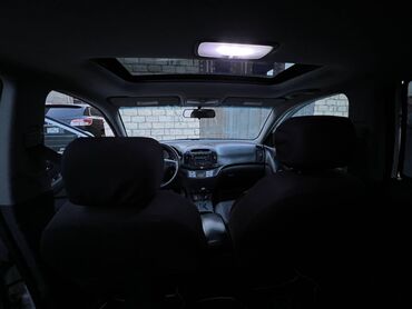 Hyundai: Hyundai Elantra: 2 l | 2008 il Sedan — 6