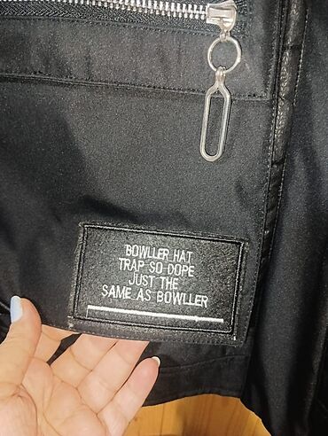 Kurtkalar: Куртка женская,новая,тёплая,идёт на размер 60-62. Qadın üçün isti üst — 8