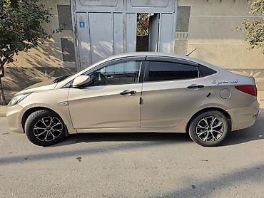 соната аванте: Hyundai Solaris: 2011 г., 1.4 л, Механика, Бензин, Седан — 4
