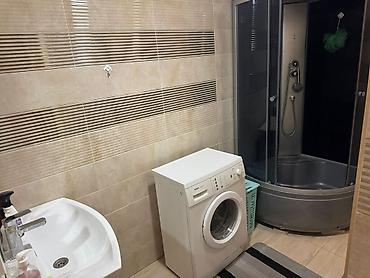 Долгосрочная аренда квартир: 3 комнаты, Риэлтор, Без подселения, С мебелью полностью — 13