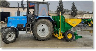 Digər kənd təssərüfat avadanlığı: Kartof əkən aqreqat (4 sıralı) Sıra sayı	4 İşləmə eni	2.8 – 3.2 metr