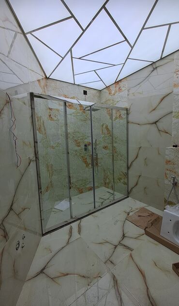 Duş kabinaları, arakəsmələr: Yeni Üstü açıq kabina, Künc üçün, Pulsuz çatdırılma — 28