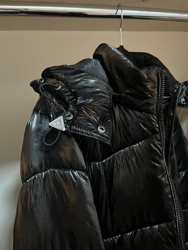 Kurtkalar: GUESS parlaq kurtka mirror effect Az geyilib heç bir defekti yoxdur — 8