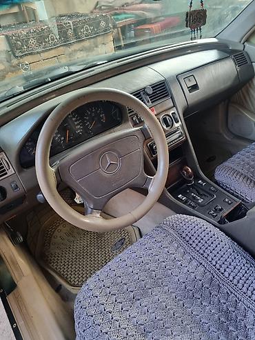 2106 ucuz: Məhsul: Mercedes-Benz sedan salonu və audio sistemi Təsvir: - Klassik — 4