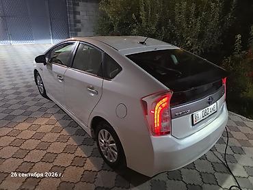 айон плагин: Toyota Prius: 2014 г., 1.8 л, Вариатор, Гибрид, Лифтбек — 7