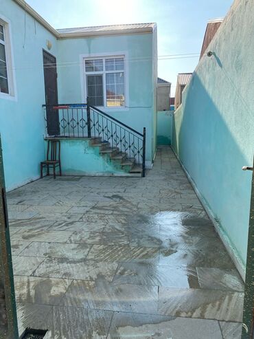 Həyət evləri və villaların satışı: Binəqədi qəs. 3 otaqlı, 90 kv. m, Yeni təmirli — 4