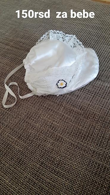 dzemper kashmir: Bela kapa/bonet za bebe - Materijal: sjajna satenska tkanina sa — 1