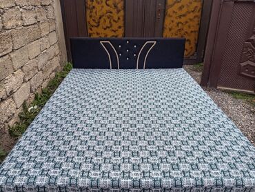 Çarpayılar: Təzə çarpayılar. 1 nəfərlik çarpayılar 60manat. 2 nəfərlik taxt — 5