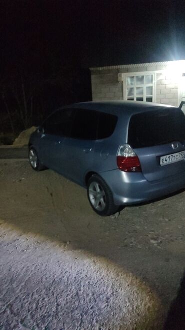 шыны на трактор: Honda Fit: 2004 г., 1.3 л, Вариатор, Бензин, Хетчбек