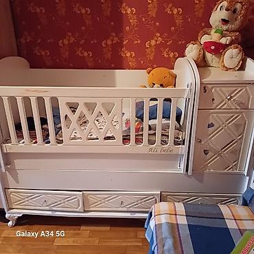 beshik: Oğlan üçün, İşlənmiş, Dördbucaq, Beşik, Dəstsiz, Matras ilə, Yellənmə mexanizmsiz — 2