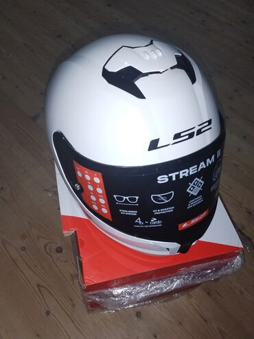 Moto dəbilqələr: LS2 integral motosiklet dəbilqəsi – ağ rəng Xüsusiyyətlər: - — 9