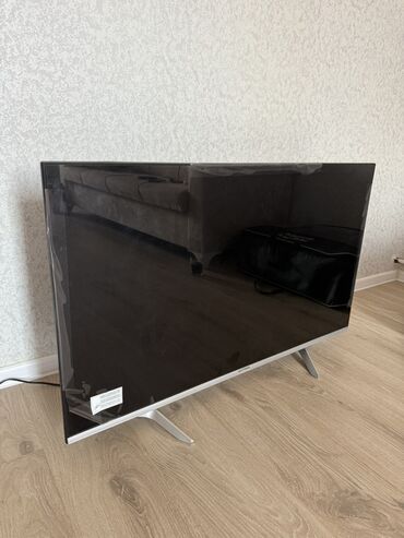 подставка под телевизор самсунг: LED televizor, təxminən 43–50 düym ekran ölçüsü. - Nazik çərçivə
