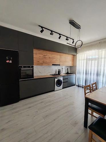 hovsan kupcali heyet evi: Məmmədli 4 otaqlı, 2500 kv. m, Yeni təmirli — 2