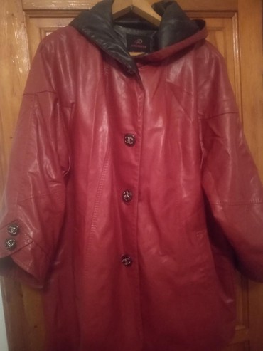 782 объявлений | lalafo.kg: Женская куртка XXL, цвет - Красный
