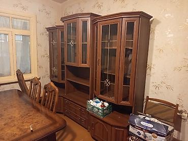 divan taxta: Klassik üslubda ev mebeli dəsti - Qonaq otağı üçün vitrin-divar — 1