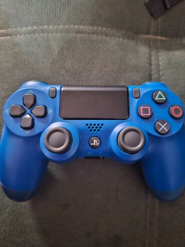 Геймпады (Джойстики): Беспроводной джойстик Sony Dualshock 4 для Sony PlayStation 4