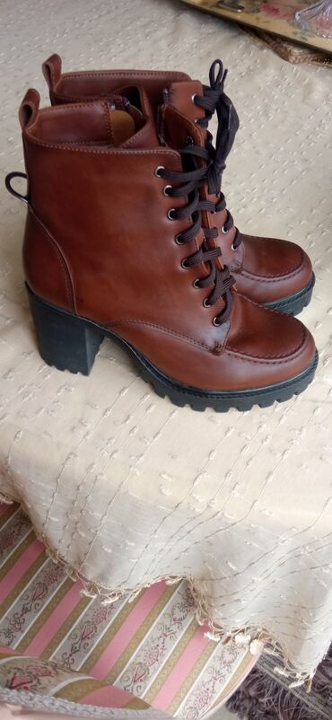 gumene čizme: Ankle boots, 39.5