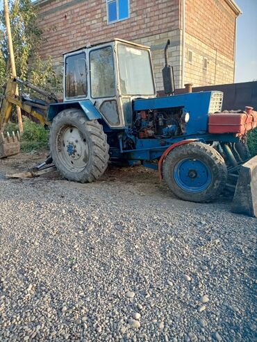 traktor belarus 89: Super vezyetde otur isle paylayci nasos mator super vezyetdedi