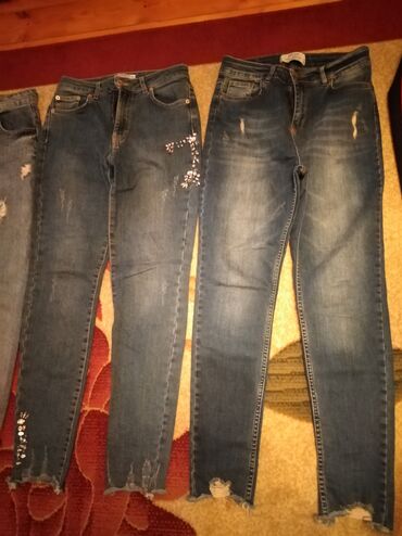 Qadın şalvarları: 38 razmer walvarlarlar. Biri 5manat — 8