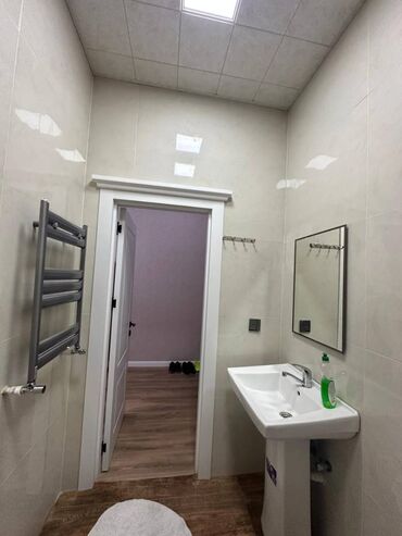 Uzunmüddətli kirayə mənzillər: Nerimanov rayonu Şerq bazarinin yani maqistral yolda 16/3mertebesinde — 29