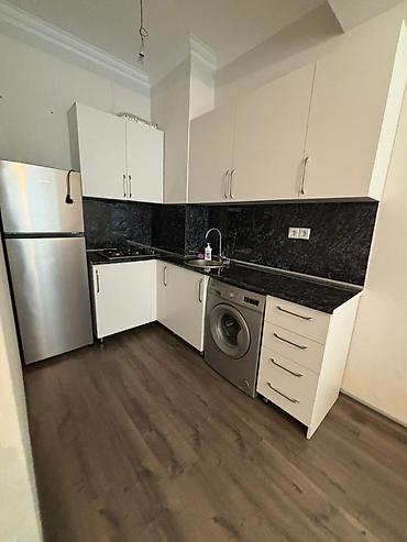 montinde kiraye ev: Melissa Park-da 2 otağa düzəlmiş mənzil əşyalı kirayə verilir. İstilik — 8
