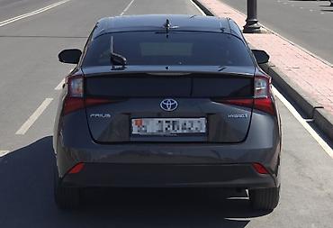 bad e5: Toyota Prius: 2018 г., 1.8 л, Вариатор, Гибрид, Хэтчбэк — 4