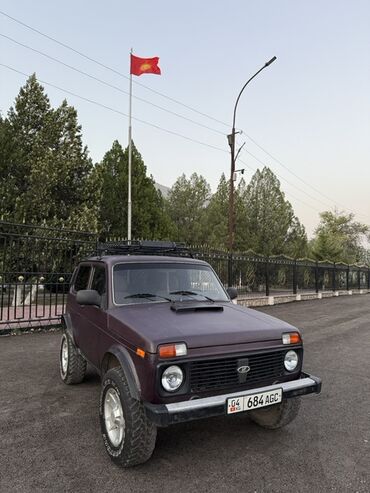 ВАЗ (ЛАДА): ВАЗ (ЛАДА) 4x4 Нива: 2010 г., 1.7 л, Механика, Бензин, Внедорожник at lalafo.kg — 3 ВАЗ (ЛАДА): ВАЗ (ЛАДА) 4x4 Нива: 2010 г., 1.7 л, Механика, Бензин, Внедорожник — 3