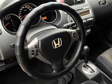 Honda: Honda Fit: 2008 г., 1.4 л, Автомат, Бензин, Хэтчбэк — 9