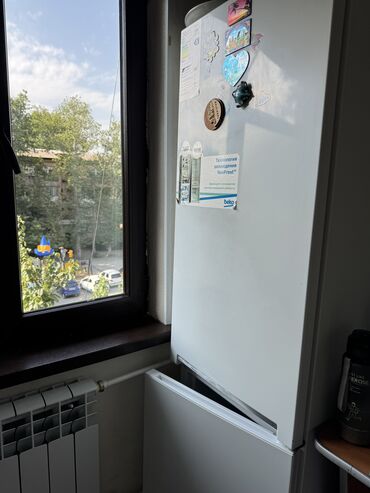 холодильник xiaomi: Муздаткыч Beko, Колдонулган, Эки камералуу, No frost, 1 * 180 * 1