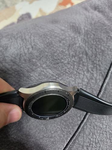 Smart saatlar: Samsung Galaxy Watch (paslanmayan polad gövdə, qara silikon kəmər) - — 4