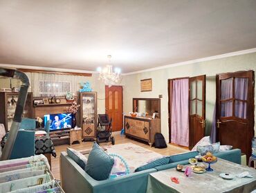 Uzunmüddətli kirayə mənzillər: Pirşağı bağlar massivində həyətyanı sahəsiylə bir yerde 2.5 sot — 2