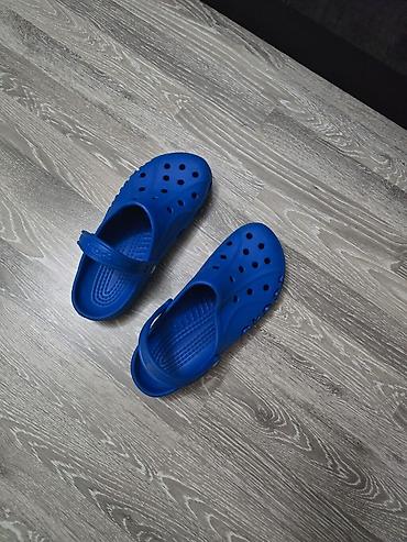 ev damaşnikləri: Məhsul: Mavi Crocs tərzində bağlamalı klonqlar Təsvir: - Rəng: Parlaq — 2