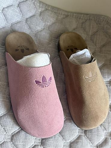 adidas сланцы: Тапочки-мюли Adidas Originals (логотип Trefoil). Закрытый нос — 1