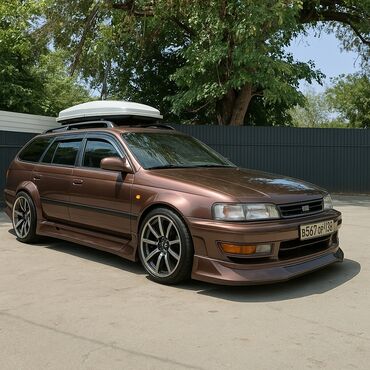Toyota: Toyota Carina E: 1995 г., 2 л, Механика, Газ, Универсал
