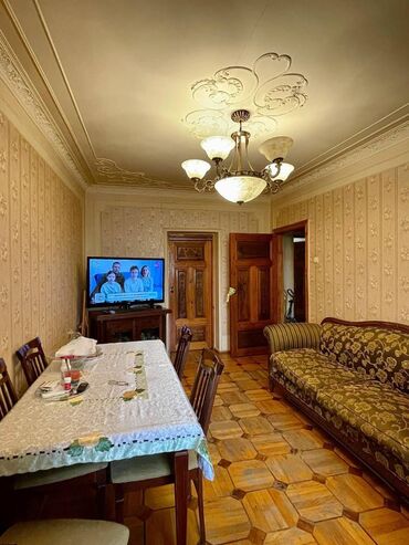 квартиры на ази асланова: Bakı, 3 otaqlı, Köhnə tikili, m. İçərişəhər, 76 kv. m