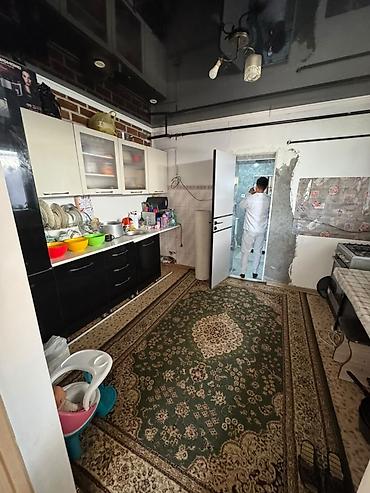 Продажа коттеджей и домов: 🏠 ПРОДАЁТСЯ ДОМ В ж/м Кара-Жыгач 📍 Адрес:ул. Кожомкул 5 📐 Площадь — 11