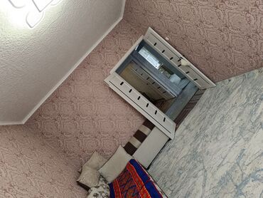 продаю гриль апарат бишкеке: Межкомнатная глухая дверь, Дерево, Панельный, цвет - Белый
