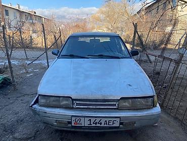 Mazda: Mazda 626: 1991 г., Механика, Седан — 3